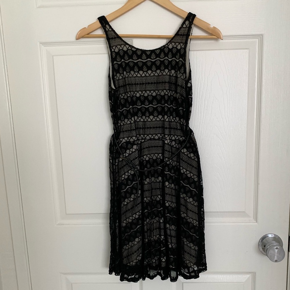 🆕 ASOS River Island black overlay lace dress + belt